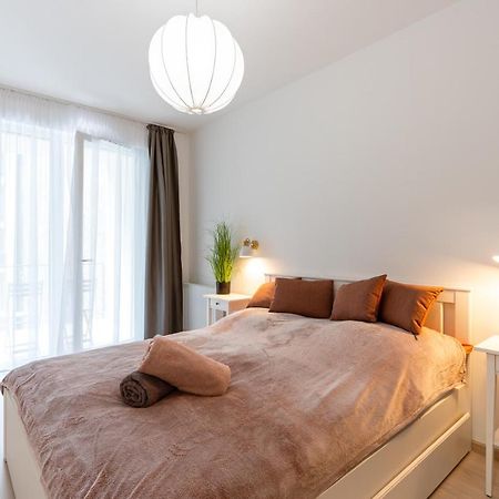 Modern & Newly Built Apartment With Private Garage Budapeste Exterior foto
